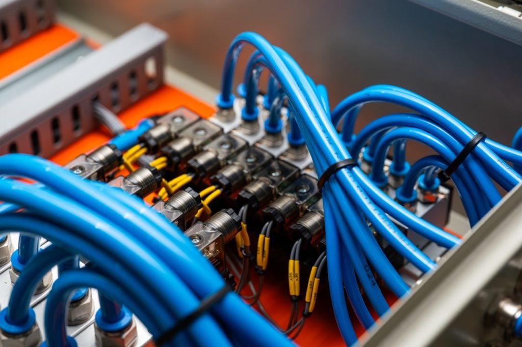 Por que a mangueira PU é a mais utilizada na automação pneumática?